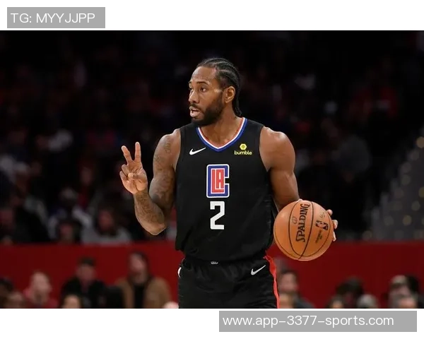 莱昂纳德表现平稳全队最高得分21分但正负值却为负11引人关注